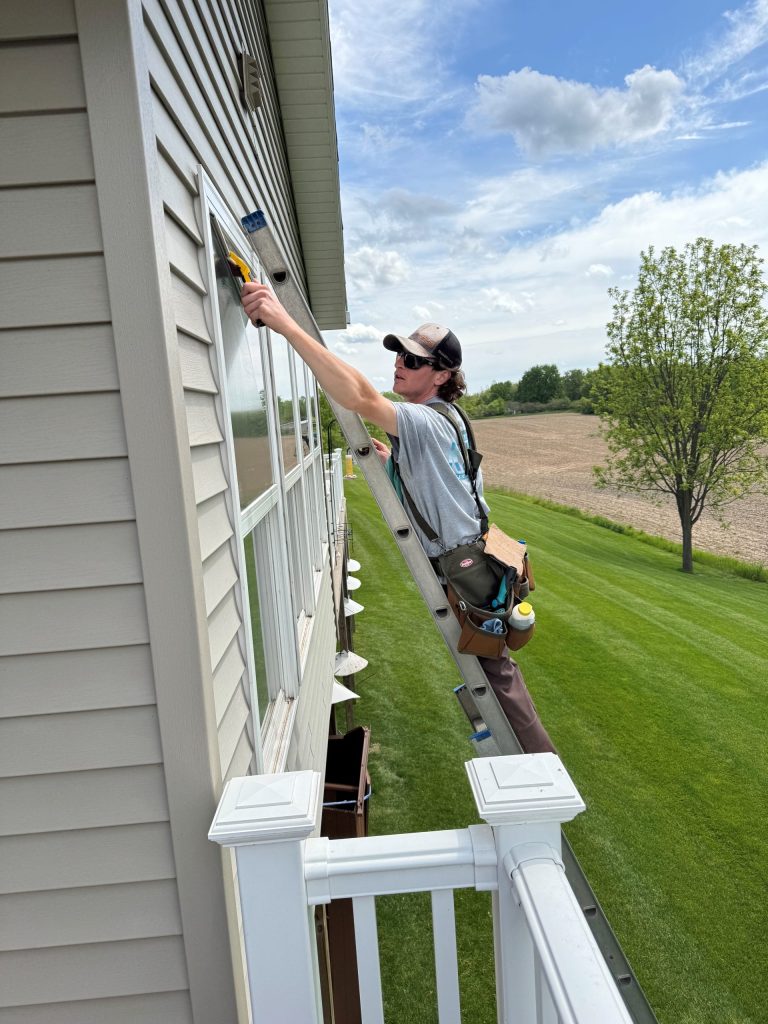 20250909154402 0 Window cleaning